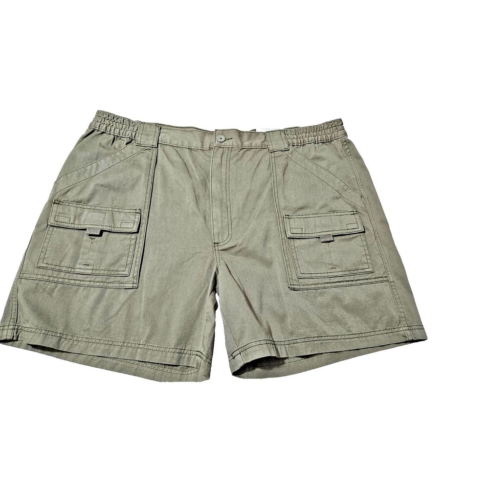 NWT St. John's Bay Men's Hiking Shorts Size 44, 7" Inseam, Green Cargo Shorts